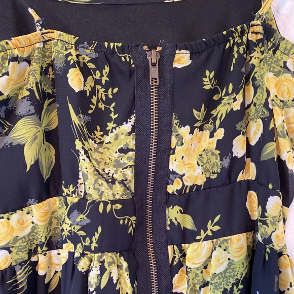 Short floral Mini Chica mini dress - Picture 4 of 5